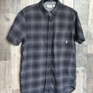 Vans plaid Button down short sleeve Shirt sz Small